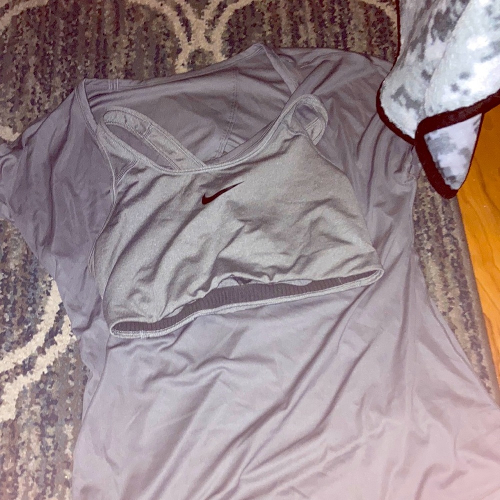 Color gray, size bra large size T-shirt medium